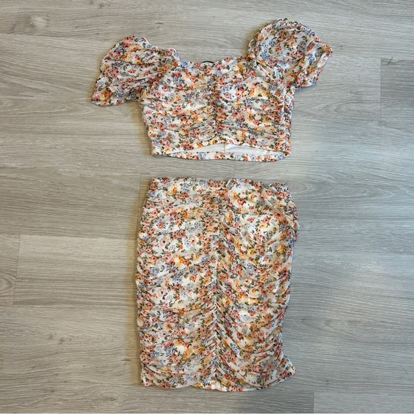 Haute Monde Women’s Floral Cropped Two Piece Set - S - Picture 2 of 7